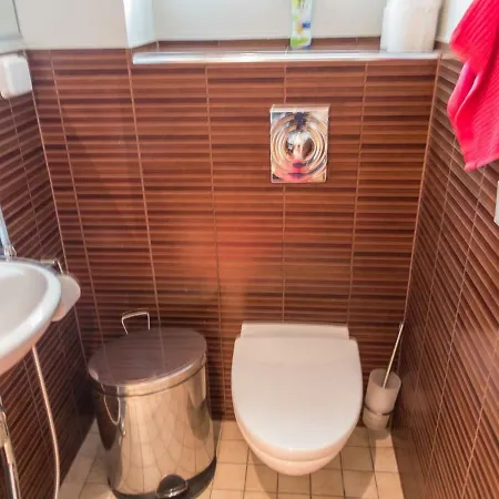 Holiday Suites Orange B 5 *